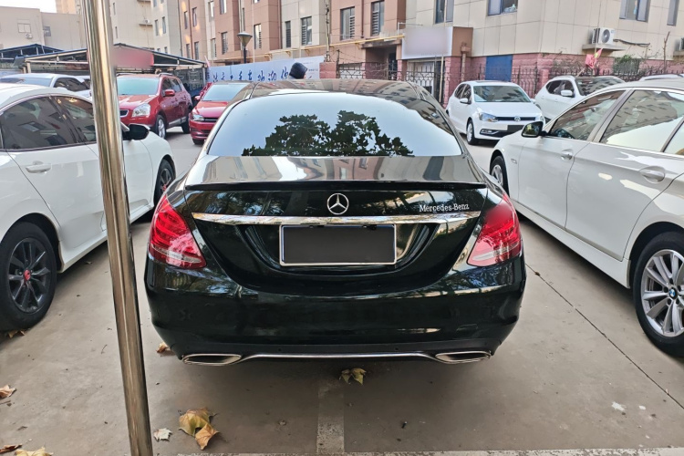 奔驰C级 2015款 改款 C 200 L车身外观6