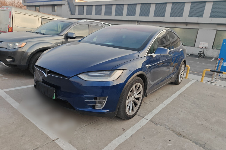 特斯拉 Model X 2019款 长续航版车身外观1