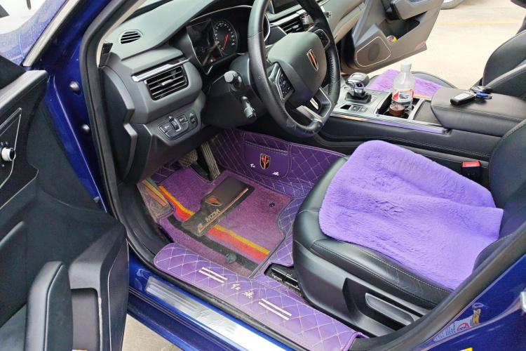 红旗H5 2022款 经典款 改款 1.5T DCT旗韵版中控内饰20