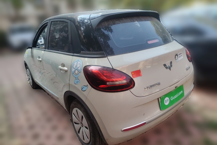 五菱汽车 五菱缤果 2023款 203km 轻享款车身外观5