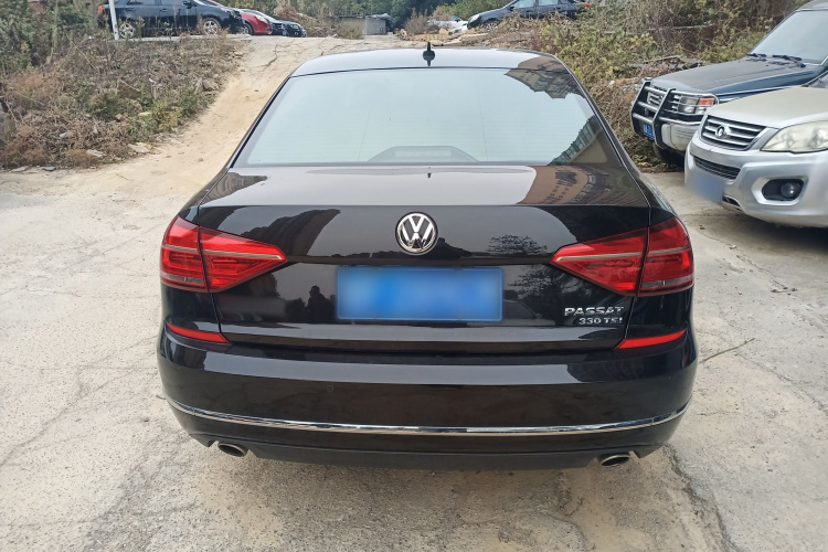 大众 帕萨特 2017款 330TSI DSG尊荣版车身外观6