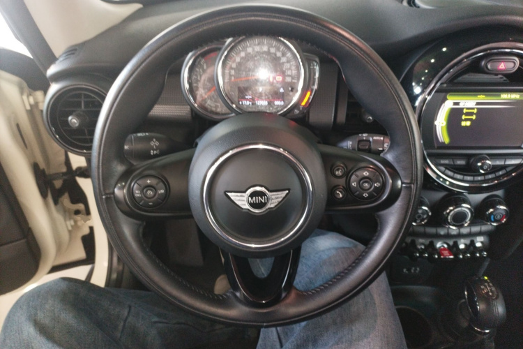 MINI 2016款 1.5T COOPER局部细节13