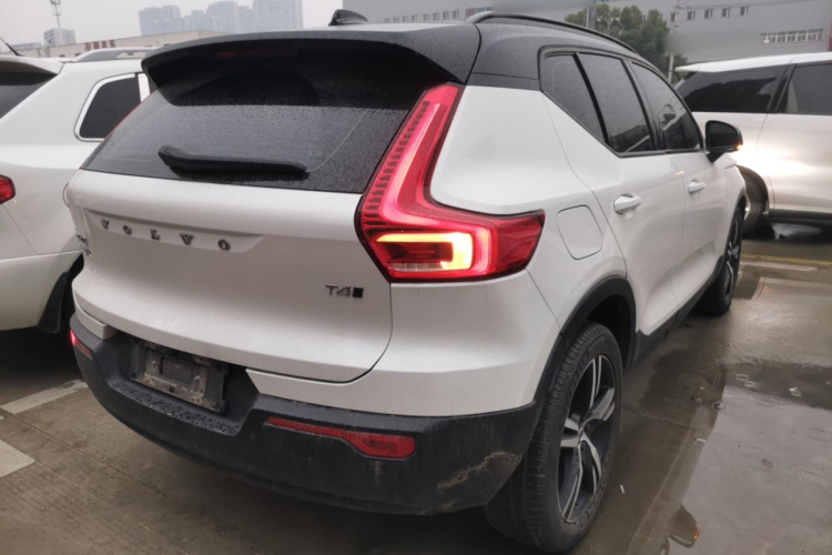 沃尔沃XC40 2021款 T4 四驱智远运动版车身外观6005