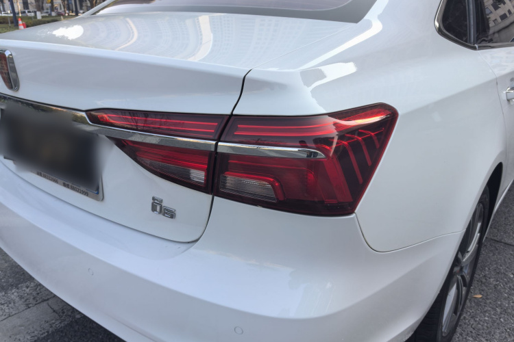 荣威i6 2020款 PLUS 1.6L CVT 4G互联荣耀旗舰版车身外观6005