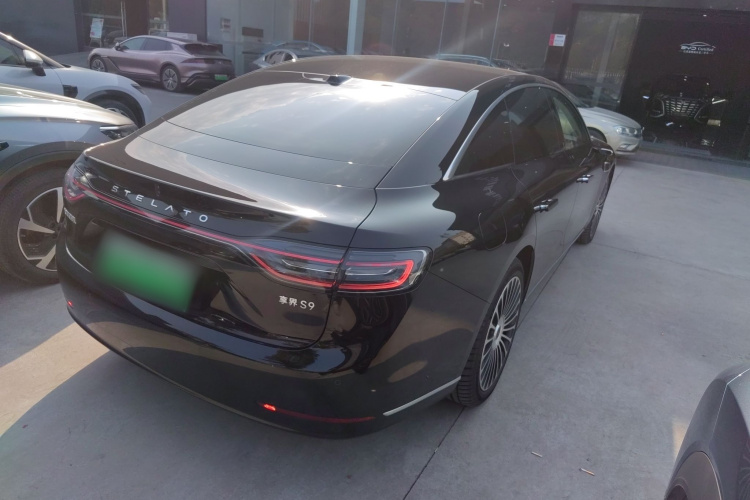 鸿蒙智行 享界S9 2025款 增程 Ultra车身外观7