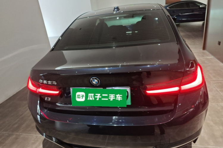 宝马i3 2024款 eDrive 40 L 曜夜套装车身外观6004
