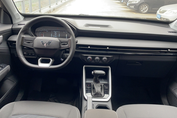 五菱汽车 五菱星驰 2023款 1.5L CVT畅爽型中控内饰7003