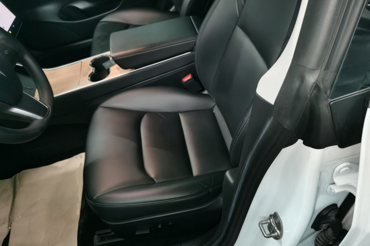 特斯拉 Model 3 2020款 改款 标准续航后驱升级版局部细节19