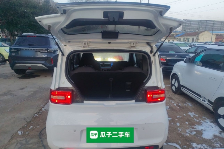 五菱汽车 宏光MINIEV 2020款 自在款 三元锂机舱底盘23