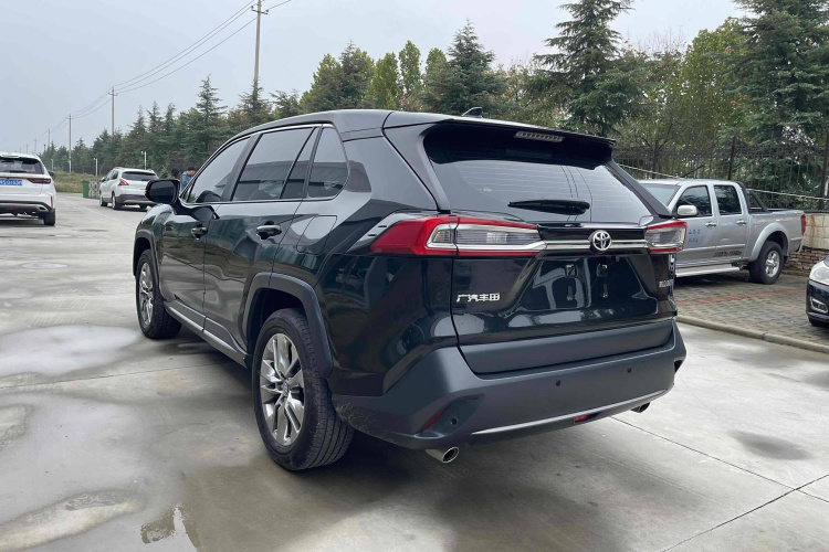 丰田 威兰达 2023款 2.0L CVT两驱领先版车身外观6003