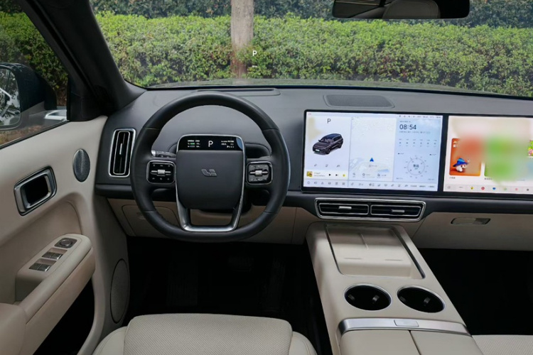 理想汽车 理想L9 2022款 Max中控内饰7004