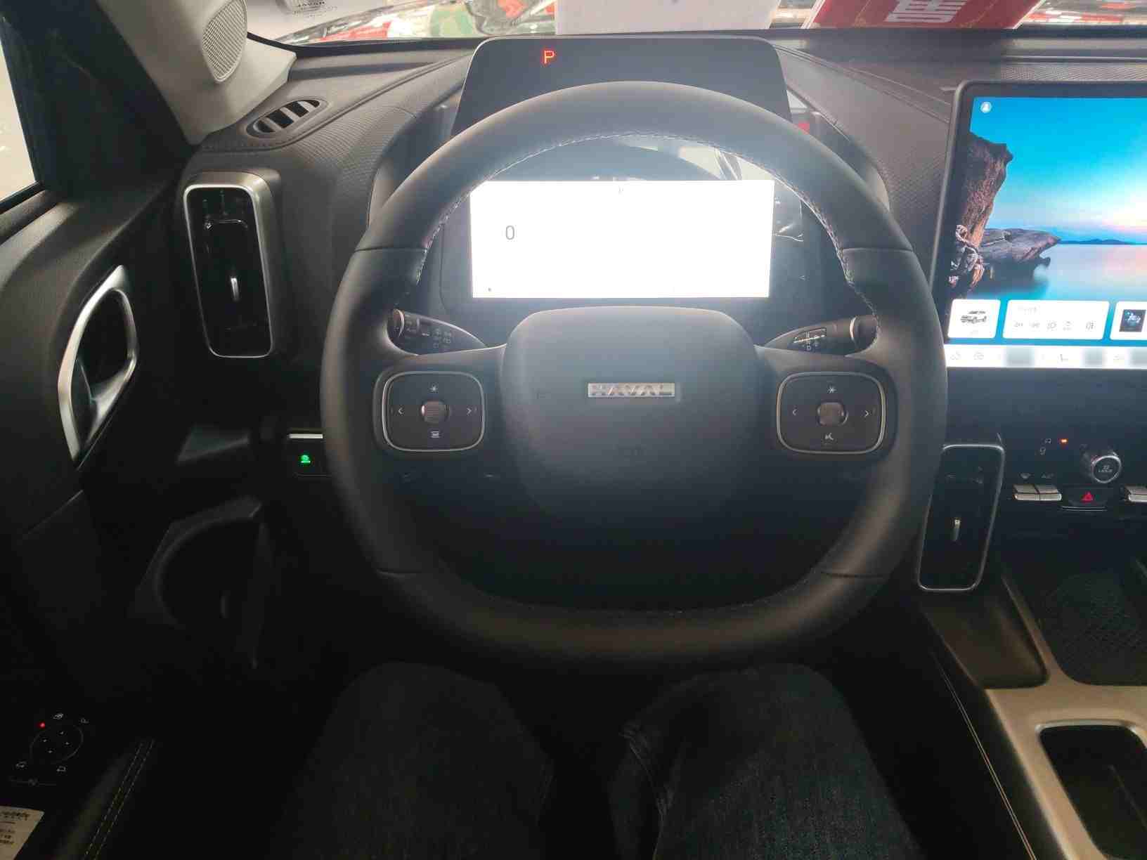 车辆多功能方向盘实拍，无任何使用痕迹