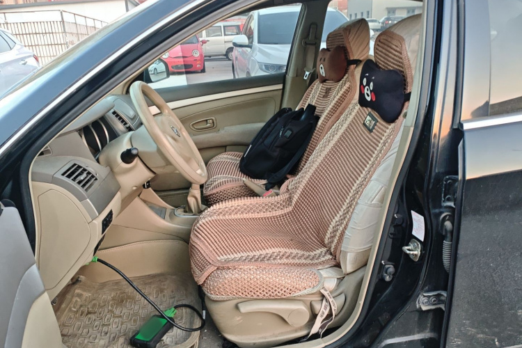 日产 轩逸 2012款 经典 1.6XE 手动舒适版局部细节19