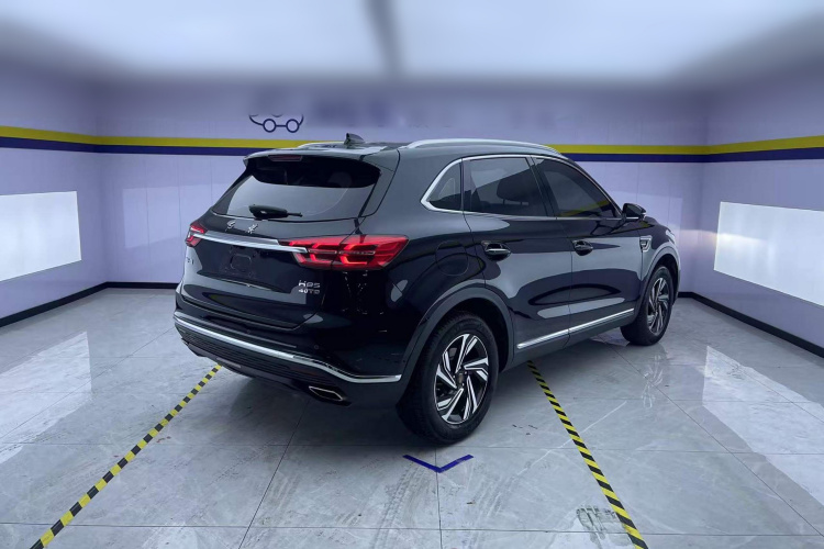 红旗HS5 2022款 改款 2.0T 智联旗享版车身外观7