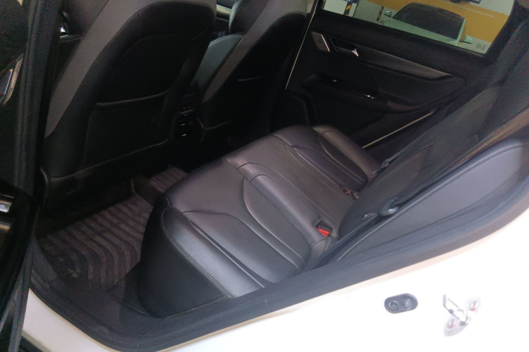 小鹏G3 2022款 G3i 460G+中控内饰21