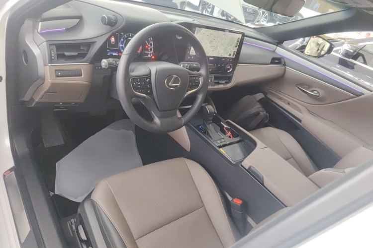 雷克萨斯ES 2025款 200 臻享版中控内饰12