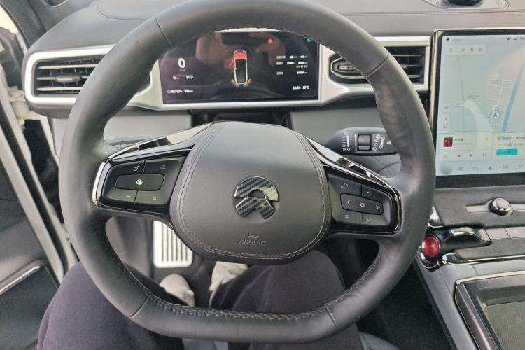 蔚来ES8 2020款 580KM 签名版 六座版中控内饰13