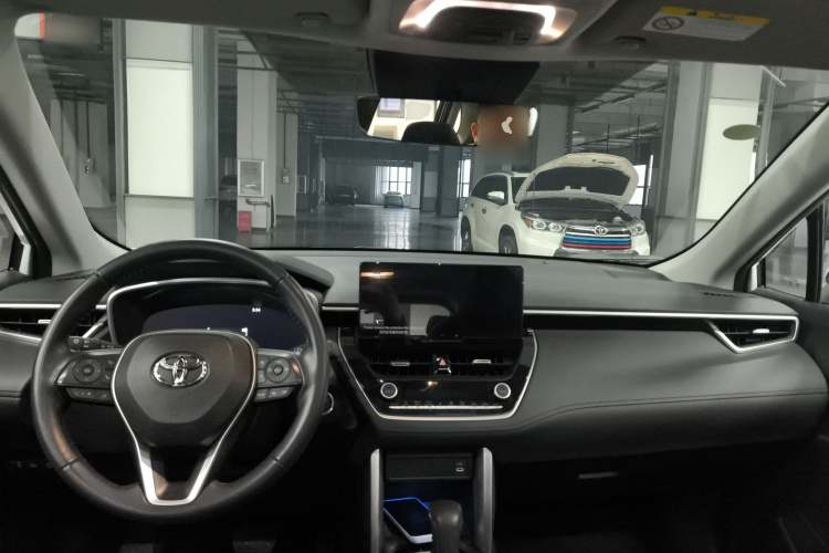 丰田 锋兰达 2023款 2.0L 智能电混双擎 尊贵版中控内饰12
