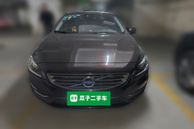 沃尔沃S60 2017款 S60L T3 智进版车身外观2