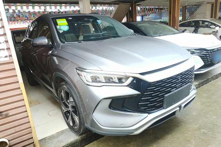 比亚迪 宋Pro新能源 2023款 冠军版 DM-i 110KM卓越型车身外观3