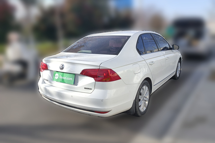 大众 宝来 2018款 1.5L 手动舒适型车身外观7