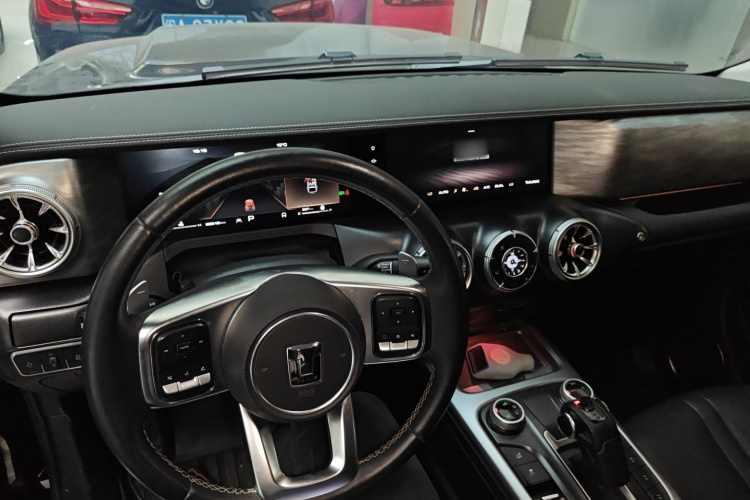 坦克300 2021款 越野版 2.0T 征服者中控内饰7002