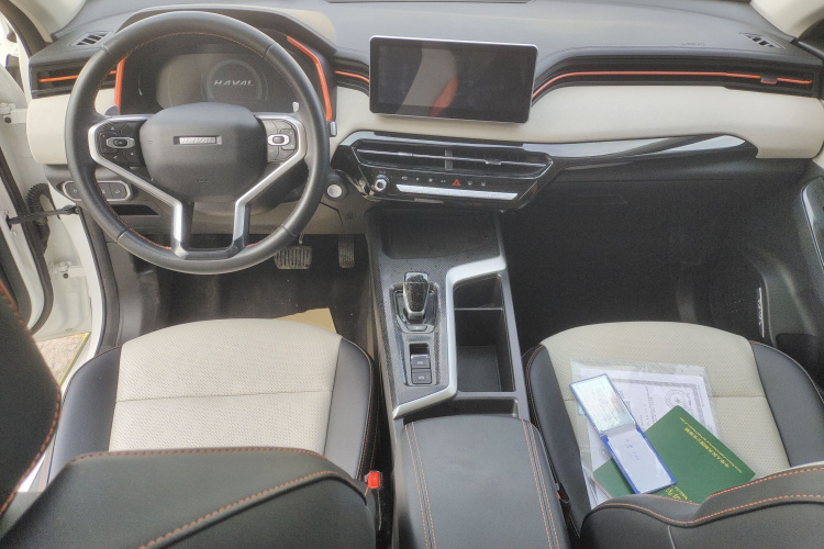 哈弗赤兔 2021款 激擎版 1.5T 白银兔中控内饰7002