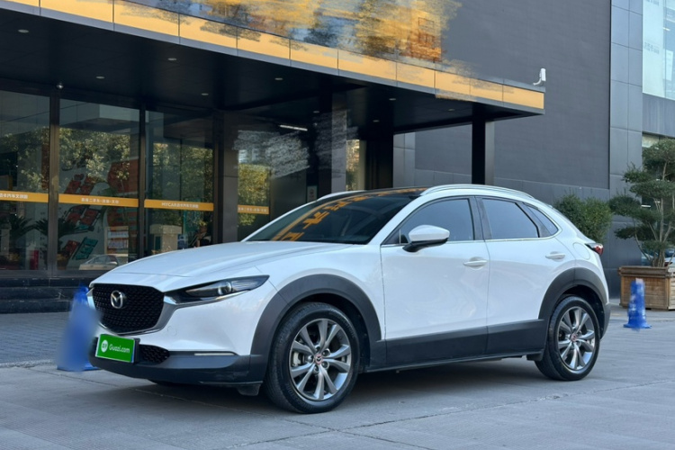 马自达CX-30 2020款 2.0L 自动雅悦型车身外观1