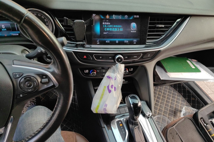 别克 君威 2017款 20T 豪华型局部细节16
