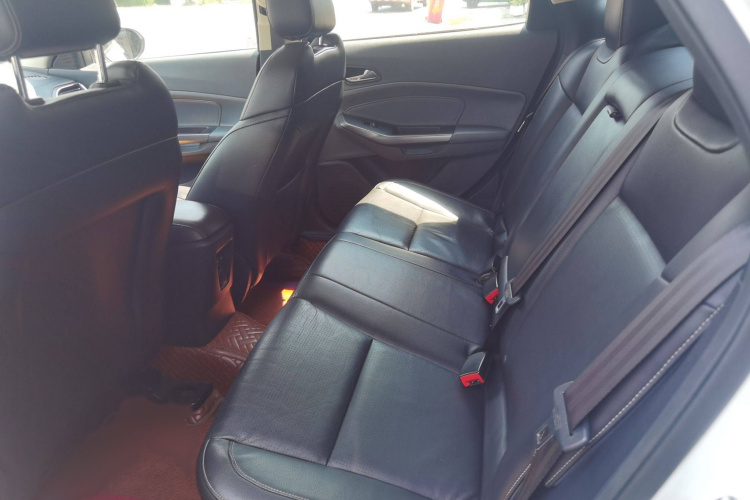 福特 福睿斯 2015款 1.5L 自动时尚型中控内饰7001