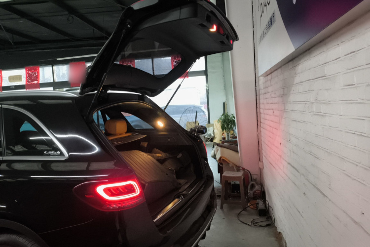 奔驰GLC 2020款 GLC 300 L 4MATIC 动感型局部细节23