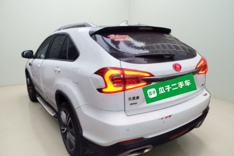 比亚迪 唐新能源 2017款 2.0T 全时四驱豪雅型 7座车身外观5