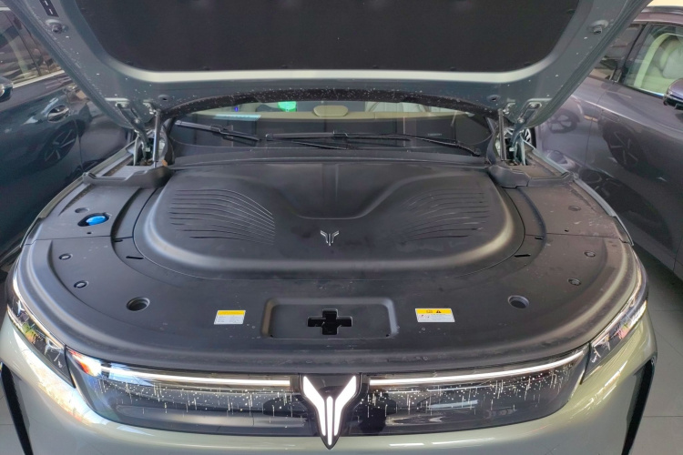 岚图汽车 岚图FREE 2025款 FREE+ 后驱乾崑版局部细节24