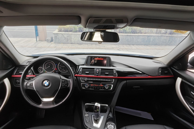 宝马3系 2015款 320Li 超悦版时尚型中控内饰7002