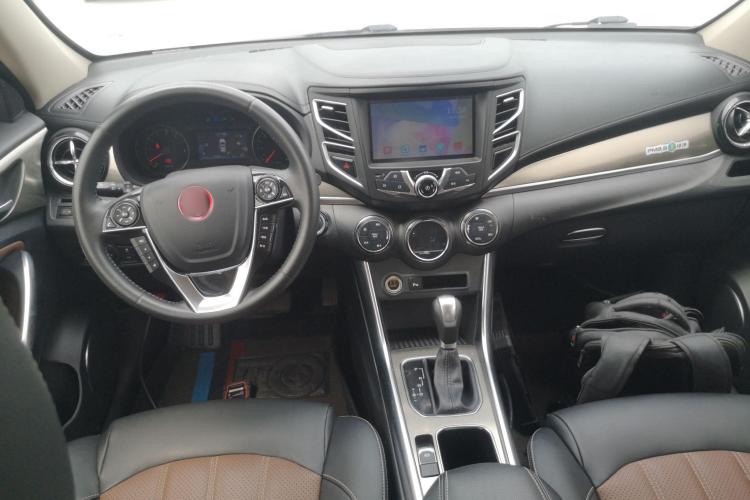 比亚迪 宋 2018款 1.5TID 自动智联尊贵型中控内饰7002