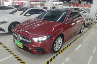 奔驰A级 2020款 改款 A 200 L 运动轿车动感型