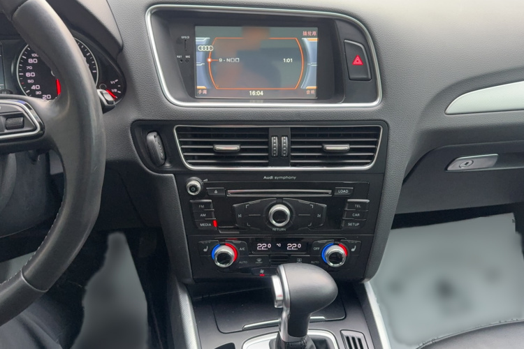 奥迪Q5 2015款 40 TFSI 技术型局部细节16