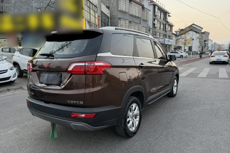 五菱汽车 五菱宏光S3 2018款 1.5L 手动豪华型 国V车身外观6005