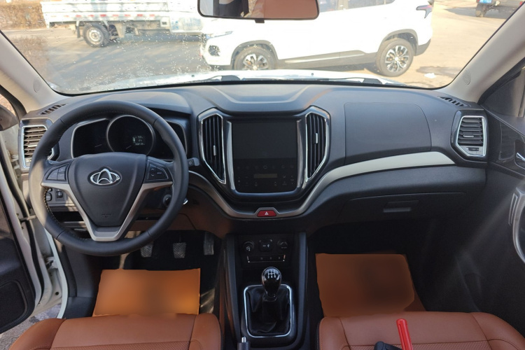 长安欧尚CX70 2016款 1.6L 手动豪华型中控内饰12
