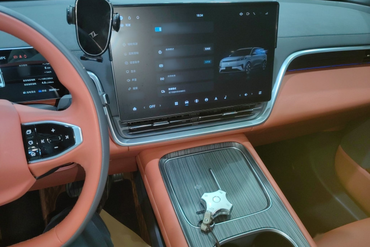 东风奕派 eπ008 2024款 210Max增程版 6座局部细节16