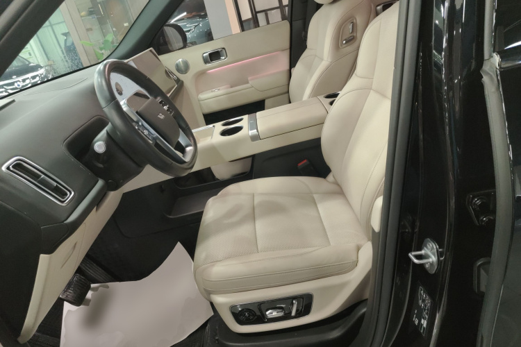 理想汽车 理想L9 2024款 Ultra中控内饰19