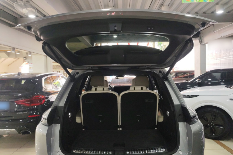 理想汽车 理想L8 2023款 Max局部细节23