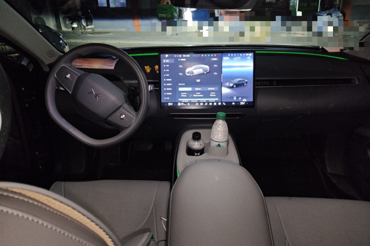 小鹏MONA M03 2025款 515 长续航 Plus中控内饰12