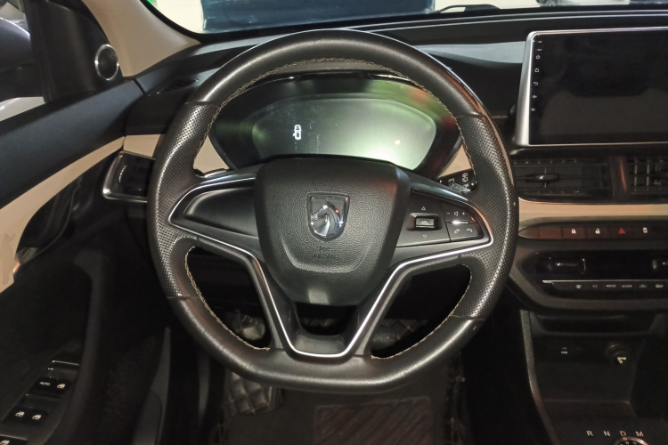 宝骏360 2018款 1.5L 自动豪华型 国V中控内饰13