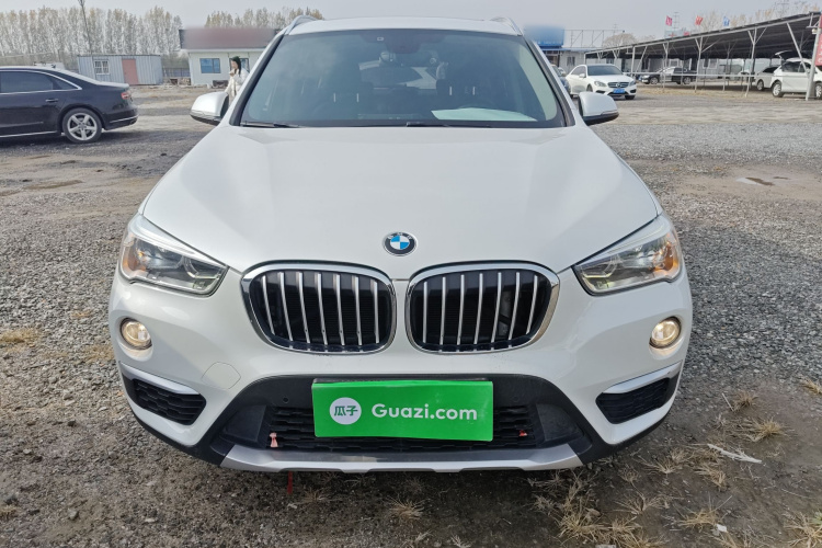 宝马X1 2019款 sDrive18Li 尊享型车身外观6001