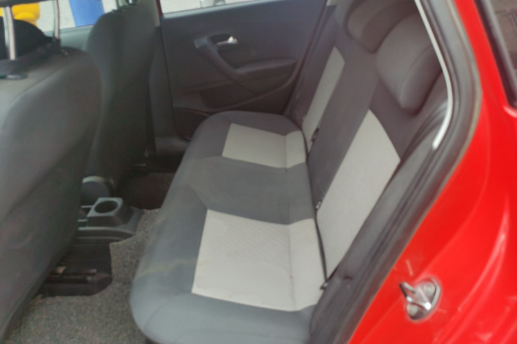 大众 Polo 2014款 1.4L 手动风尚版中控内饰21