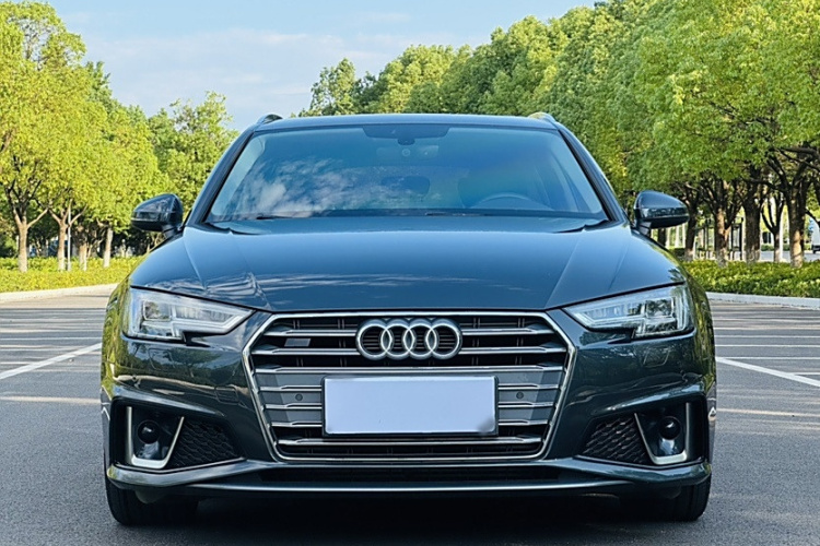奥迪A4(进口) 2020款 Avant 先锋派 40 TFSI 时尚动感型车身外观6013