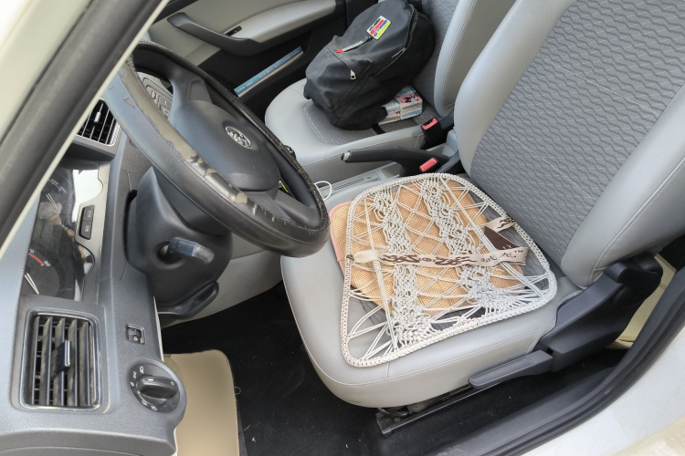 斯柯达 昕锐 2013款 1.6L 手动智选型中控内饰19