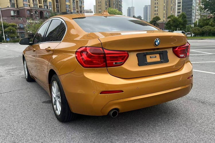 宝马1系 2017款 118i 时尚型车身外观6003