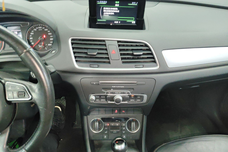 奥迪Q3 2017款 30 TFSI 时尚型局部细节16